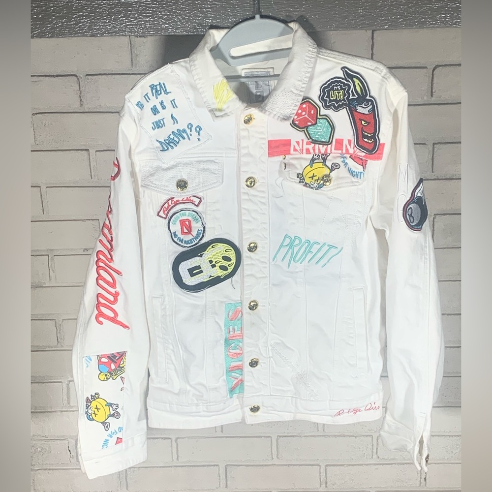 Size Men’s Medium White Dreamland Jean Jacket